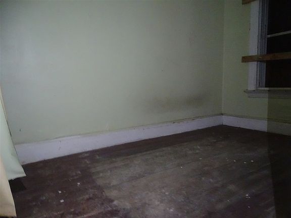 4th image of 205 Belleville Ave