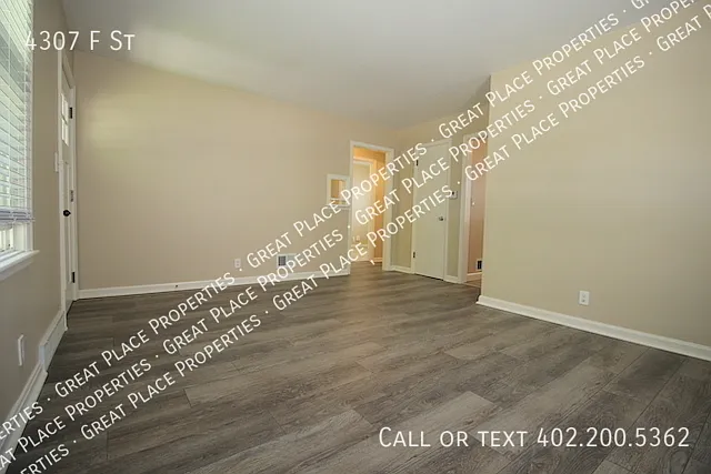4307 F St — Photo 4