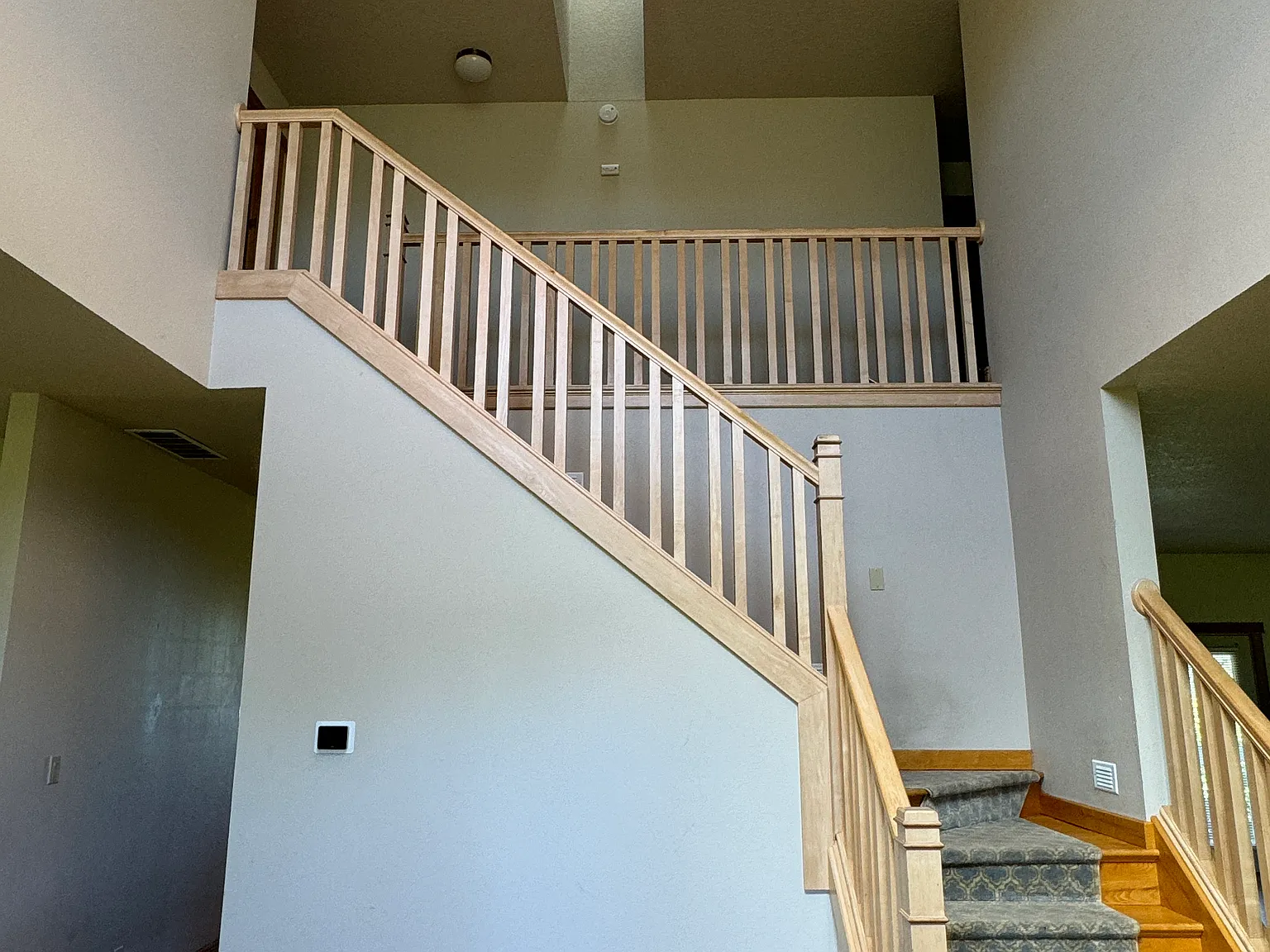 3 bed, 2.5 bath, 2345 sqft, $2,950 — Photo 2