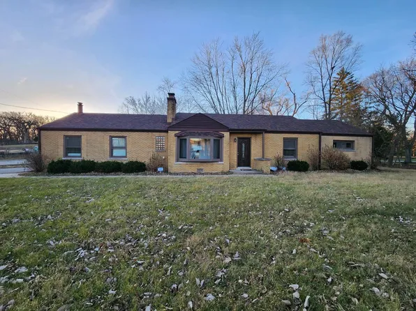 7680 Wolf Rd, Burr Ridge, IL 60527