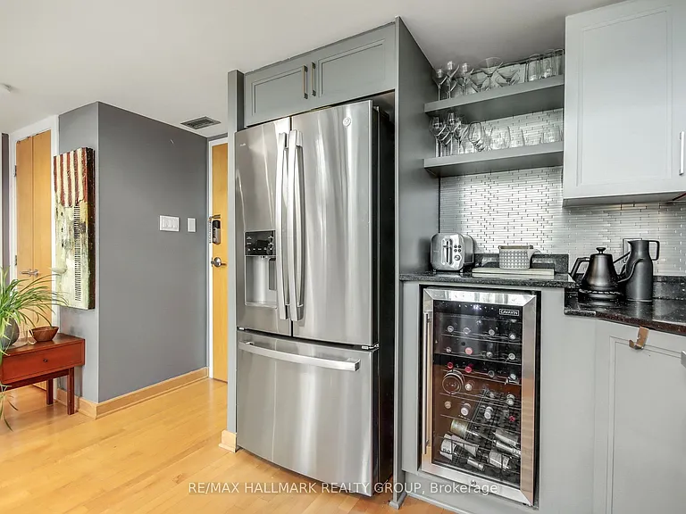 29 Main St #203 — Photo 13