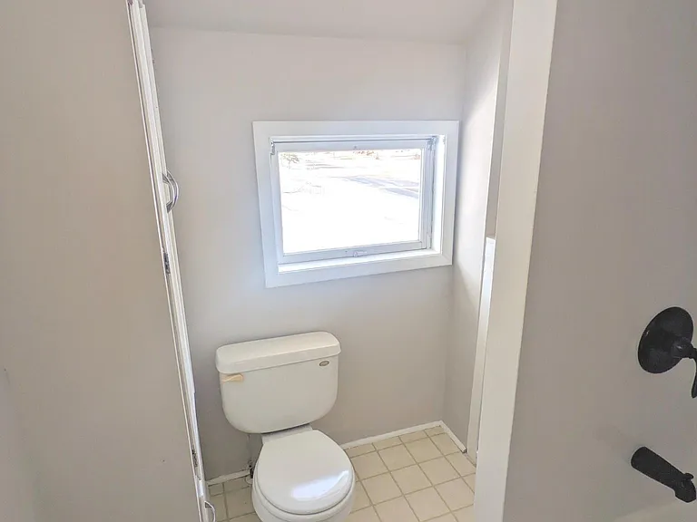 115 1st Ave SW #3 — Photo 17