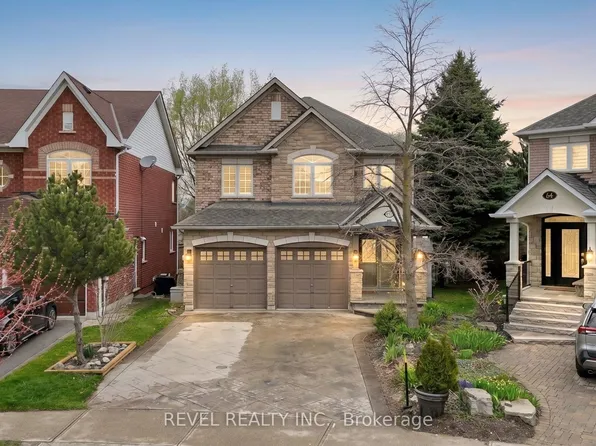 62 McNally St, Halton Hills, ON L7G 6E2