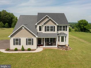 97 Linwood Cir, Pottstown, PA 19465