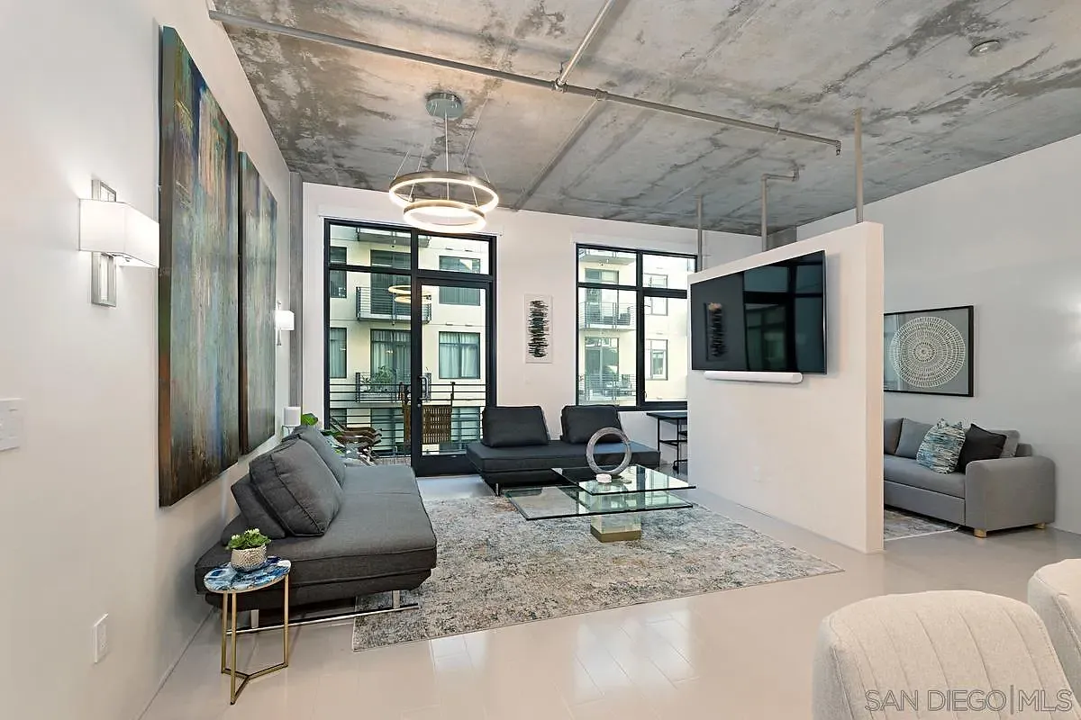 Building Photo - 1050 Island Ave #425
