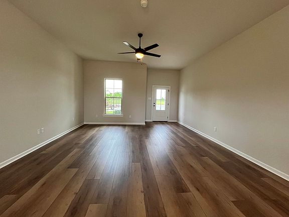 2nd image of 3404 Craig Ln