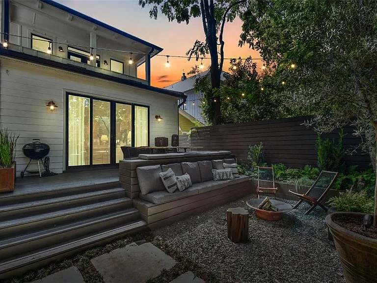 222 Lampkin St NE — Photo 37