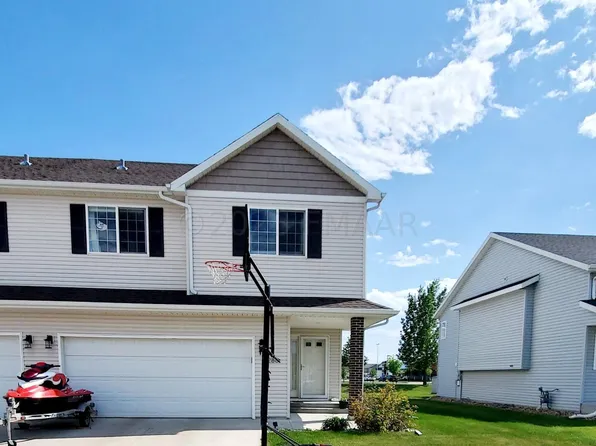 4288 Auburn Ave S, Fargo, ND 58104