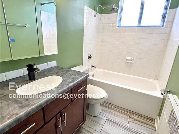 5th image of 600 E 8th St APT 11T