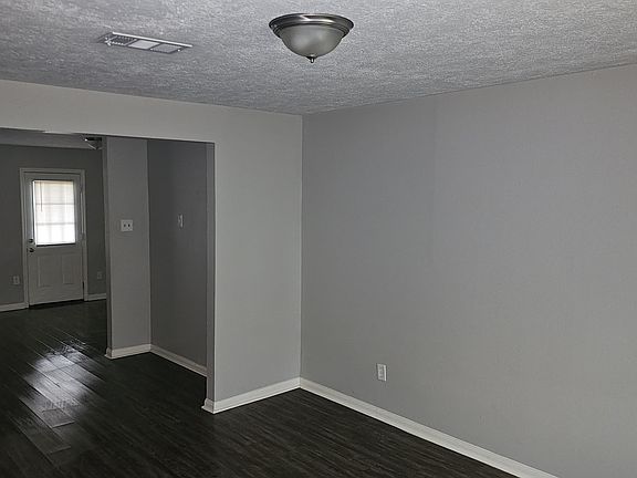 2nd image of 107 Wildrose St