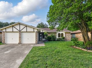 3836 Wedgworth Rd S, Fort Worth, TX 76133