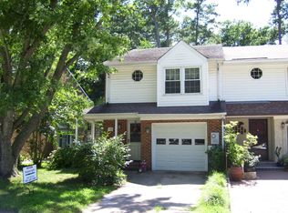 911 Wildwood Square Ct, Virginia Beach, VA 23454