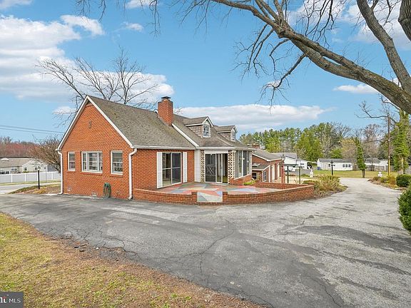 5th image of 6165 Hanover Rd