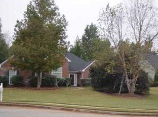 5218 Fawn Ivey Ln, Buford, GA 30519