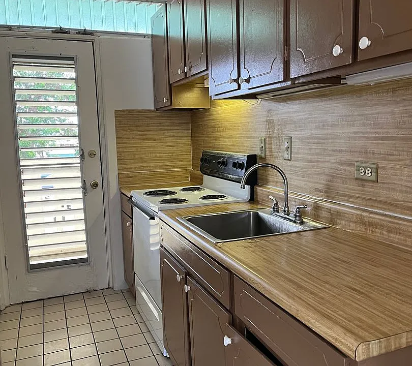 84-265 Farrington Hwy #306