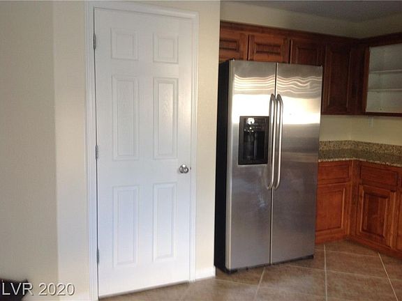 5th image of 8279 Amphora St #0