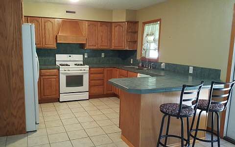 2nd image of 180 SW Balboa Pl
