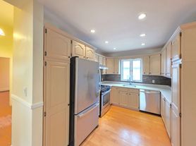 483 Steuben St, Staten Island, NY