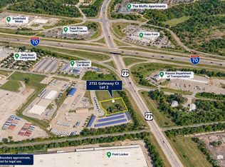 2711 Gateway Ct, Junction City, KS 66441