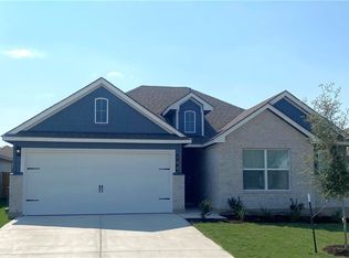 104 Little Green Trl, Jarrell, TX 76537