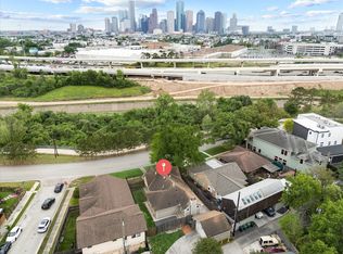 2108 White Oak Dr, Houston, TX 77009