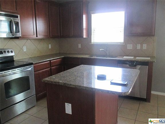 3rd image of 4907 Bridgewood Dr