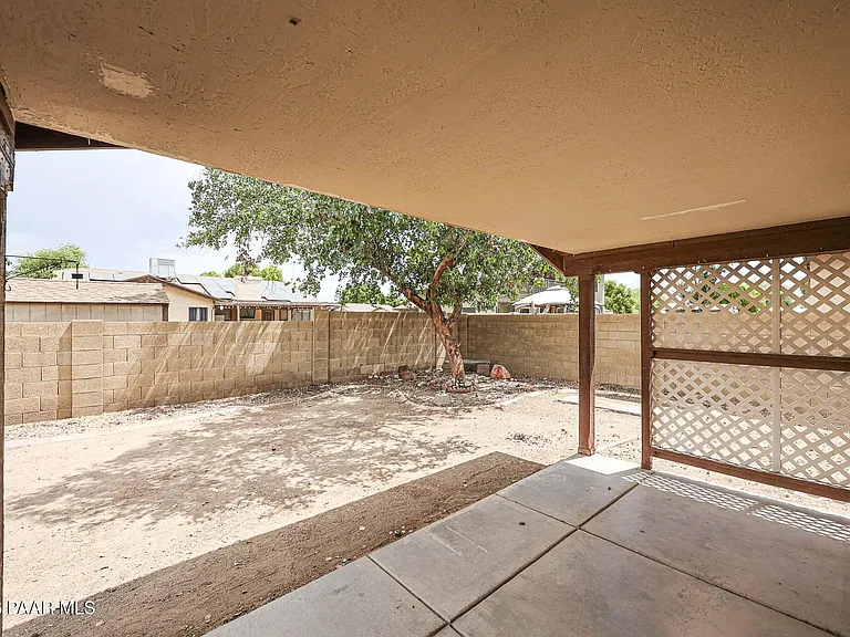 6320 W Paradise Ln — Photo 28