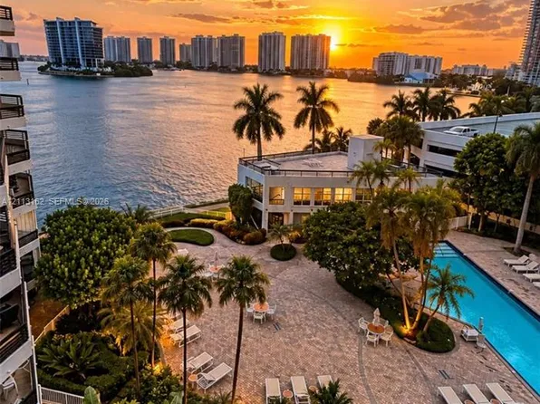 3600 Mystic Pointe Dr APT 703, Aventura, FL 33180