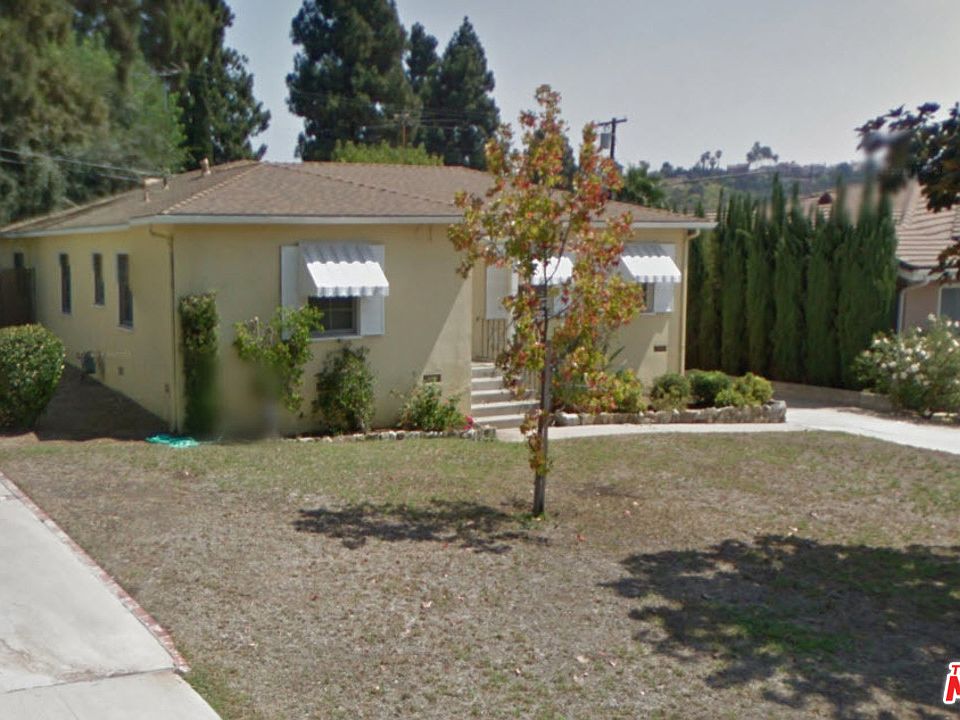 1st image of 2408 Hitchcock Dr