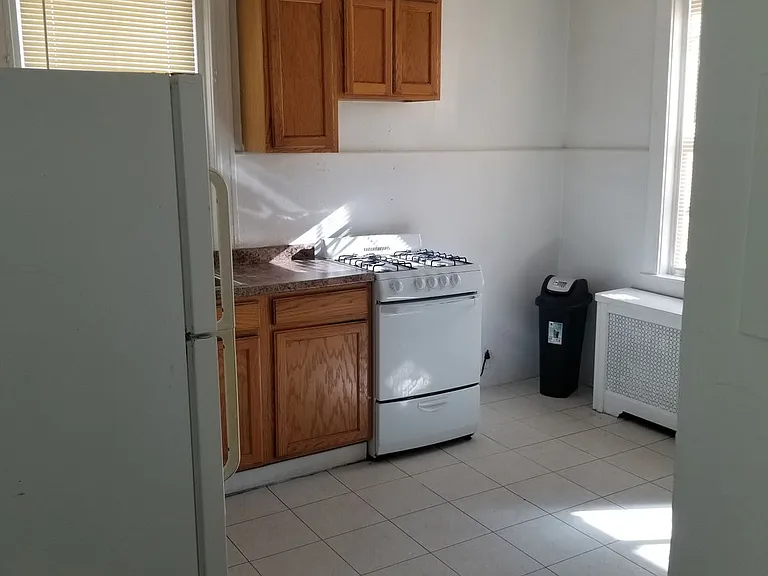 422 E Roosevelt Blvd — Photo 7