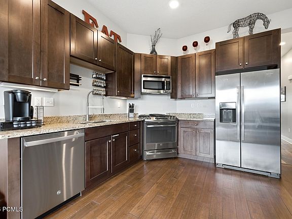 3rd image of 6169 Park Ln S #57