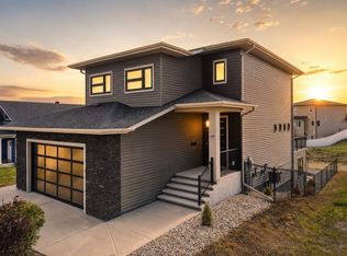 5918 NW Panorama Dr, Blackfalds, AB T4M0G6