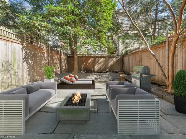 243 East 61st Street image 15 of 16