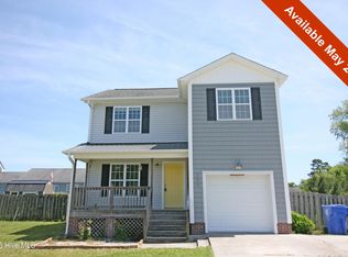 209 Oak Ridge Ln, Holly Ridge, NC 28445