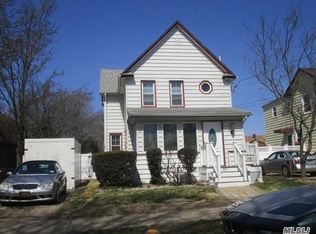 901 Waverly Pl, Baldwin, NY 11510