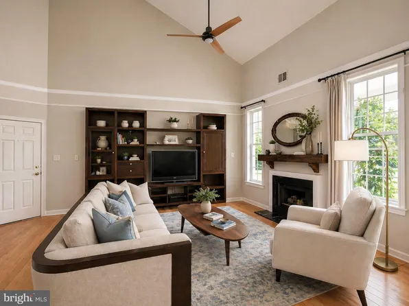 1334 Garden Wall Cir #E, Reston, VA 20194
