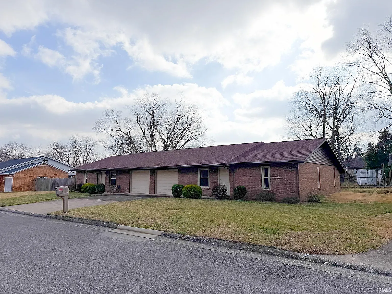 207 Lorshelna Dr — Photo 3