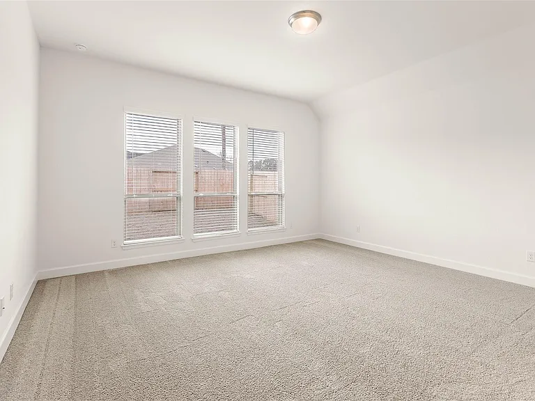 8474 International Falls Dr — Photo 11