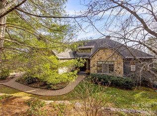 141 Lake House Trl, Brevard, NC 28712