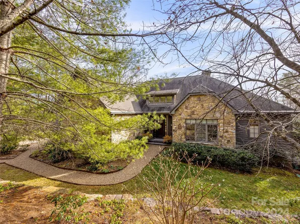 141 Lake House Trl, Brevard, NC 28712