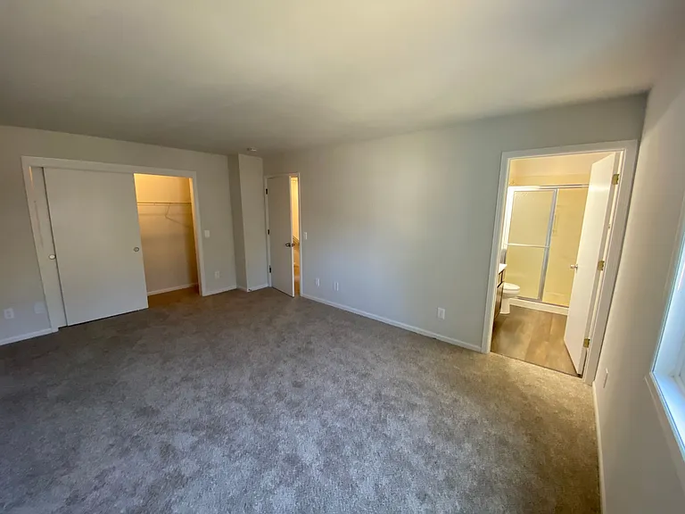 Madison Townhomes — Photo 8