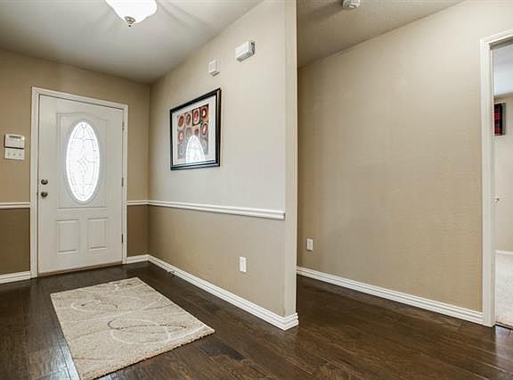 4th image of 9209 Paluxy Dr