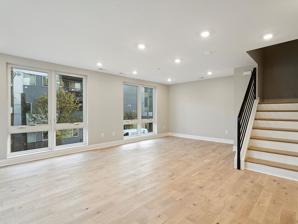 1st image of 249 W Oxford St #1