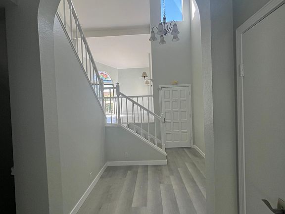 5th image of 4729 Valdina Way
