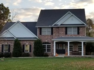 52 Sugar Creek Ln, Mattoon, IL 61938