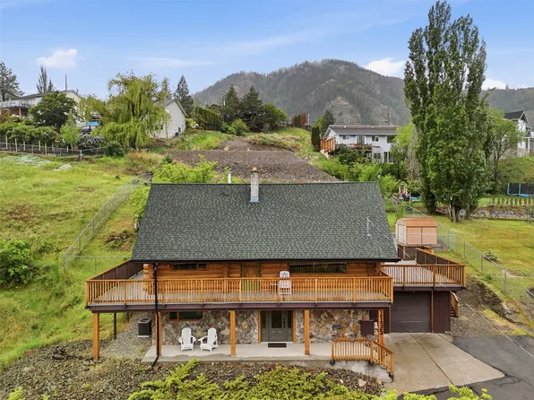 1135 Clearview Dr, Kamloops, BC V2C 5E6