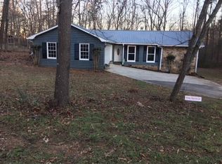 48 Pine Ridge Dr, Cartersville, GA 30120