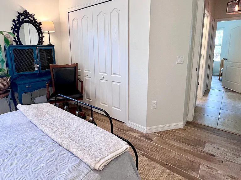 4846 Lake Breeze Ter — Photo 21