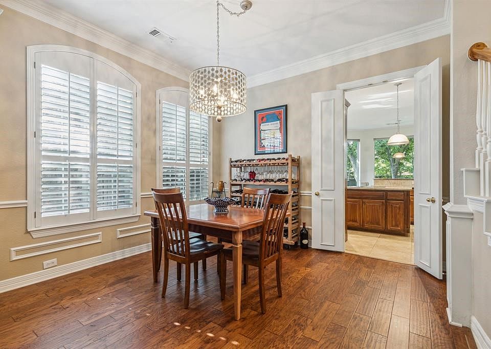 1st image of 613 Northwood Trl
