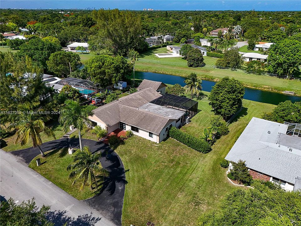 1st image of 17201 SW 84th Ave